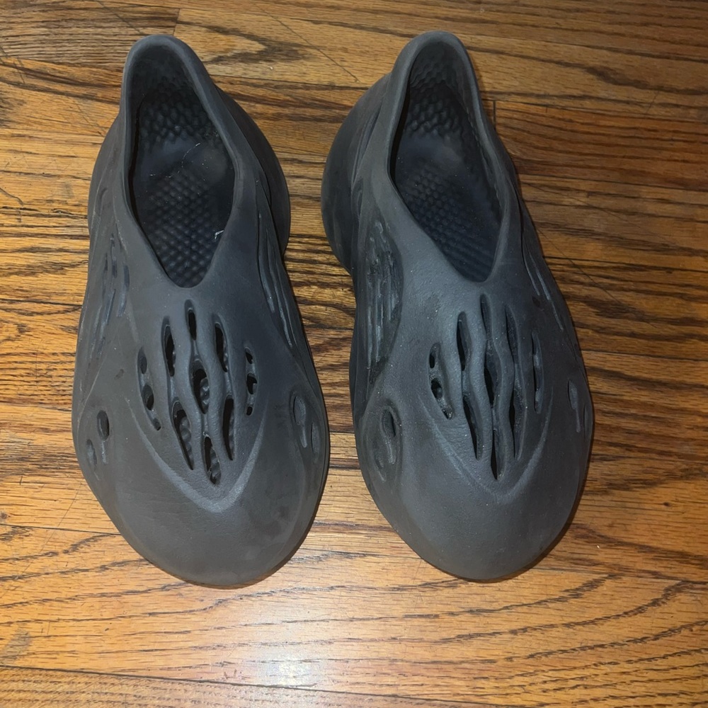 Authentic Yeezy Slides